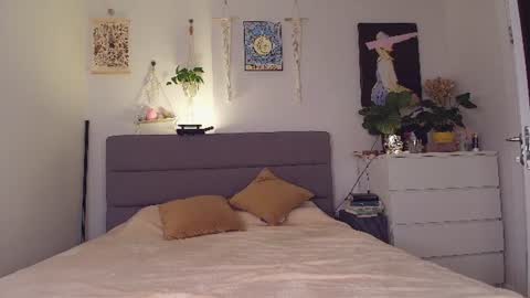 Celin online show from 07/22/26, 05:49