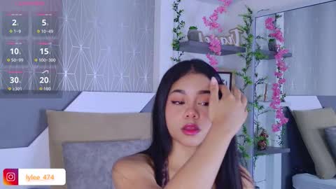 Snapshot of celine_lee chatting on 11/28/25, 03:25 Celine online show from 11/28/25, 03:25