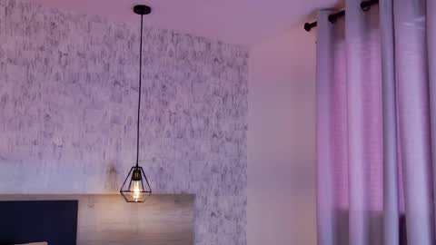 Snapshot of celine_lee chatting on 12/05/25, 04:36 Celine online show from 12/05/25, 04:36