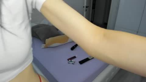 Celine Roxelle online show from 06/25/26, 08:57