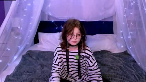celine_sun online show from 09/14/25, 06:40