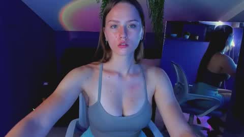 elin online show from 09/17/25, 09:05