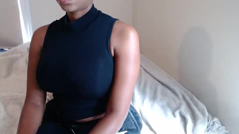 Snapshot of celinecostas chatting on 09/27/25, 05:51 Celine Costas online show from 09/27/25, 05:51