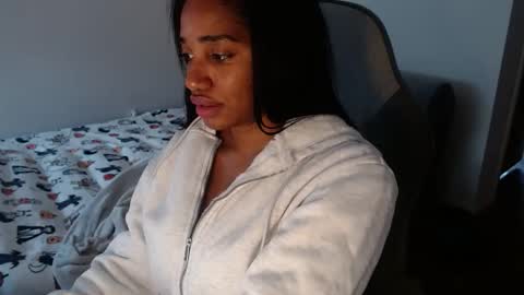 Snapshot of celinecostas chatting on 10/28/25, 04:53 Celine Costas online show from 10/28/25, 04:53