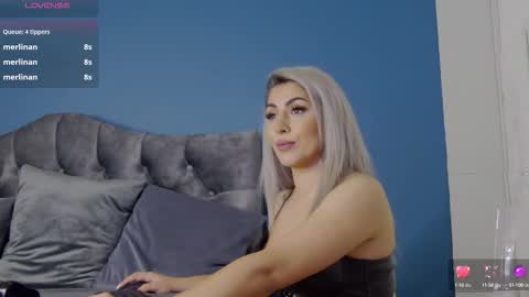 Snapshot of celinemeyerr chatting on 09/23/25, 04:37 CelineMeyer online show from 09/23/25, 04:37