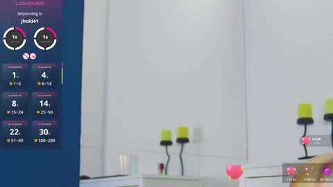 Snapshot of celinemeyerr chatting on 10/22/25, 06:13 CelineMeyer online show from 10/22/25, 06:13