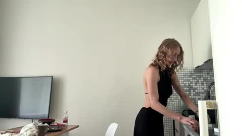 Amilia online show from 06/01/26, 02:46
