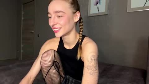 Amilia online show from 07/18/26, 01:21