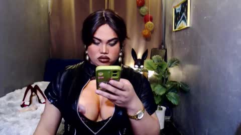 Snapshot of cellinekittcumerr chatting on 11/15/25, 05:53 cellinekittcumerr online show from 11/15/25, 05:53