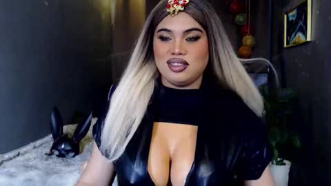 Snapshot of cellinekittcumerr chatting on 12/03/25, 07:01 cellinekittcumerr online show from 12/03/25, 07:01