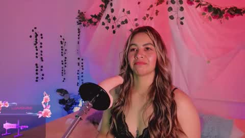 Snapshot of centaurigirls chatting on 11/28/25, 02:58 Hello guys my name is Sofi and Lizzie and Vanessa online show from 11/28/25, 02:58