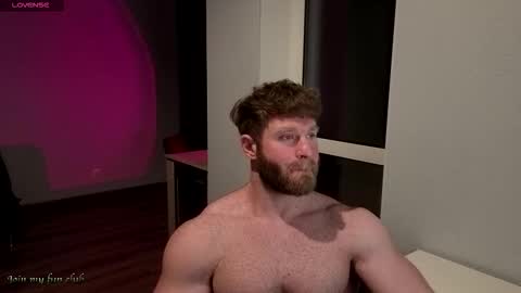 Snapshot of centurion_1 chatting on 11/19/25, 01:49 Bruce online show from 11/19/25, 01:49