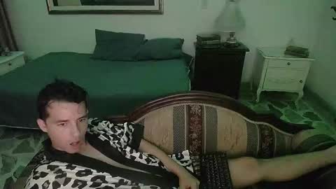 Snapshot of centurionjohnny chatting on 12/04/24, 01:03 centurionjohnny online show from 12/04/24, 01:03