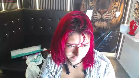 Snapshot of cerecita_02 chatting on 12/22/25, 12:02 Cerecita online show from 12/22/25, 12:02