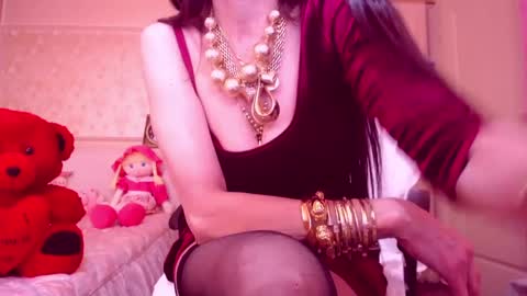 Cerise online show from 02/19/25, 07:06