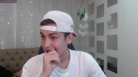 Snapshot of cerokershelby chatting on 12/17/24, 05:40 Ceroke online show from 12/17/24, 05:40