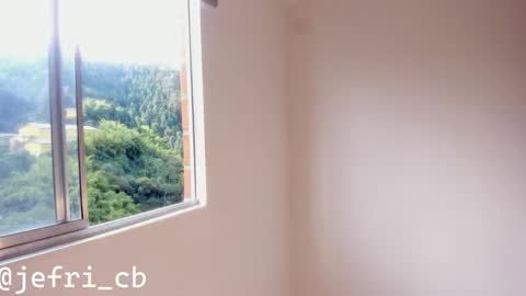 Snapshot of ceron_cb chatting on 10/17/25, 08:11 ceron cb online show from 10/17/25, 08:11