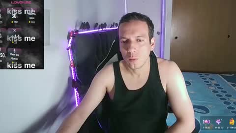 Snapshot of cerso1 chatting on 10/18/25, 11:49 Cerso online show from 10/18/25, 11:49