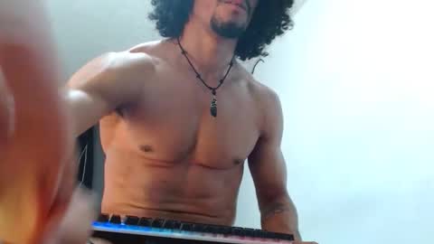 Snapshot of cesar_master_ chatting on 11/04/25, 03:49 cesar_master_ online show from 11/04/25, 03:49