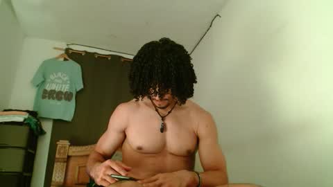 Snapshot of cesar_master_ chatting on 11/30/25, 05:11 cesar_master_ online show from 11/30/25, 05:11