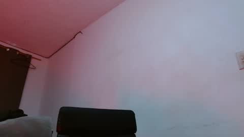 Snapshot of cesar_master_ chatting on 04/26/26, 04:04 cesar_master_ online show from 04/26/26, 04:04