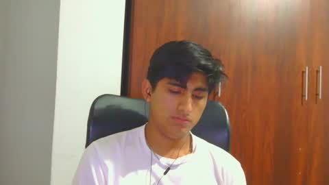 Snapshot of cesarex148 chatting on 01/11/25, 12:12 Cesar online show from 01/11/25, 12:12