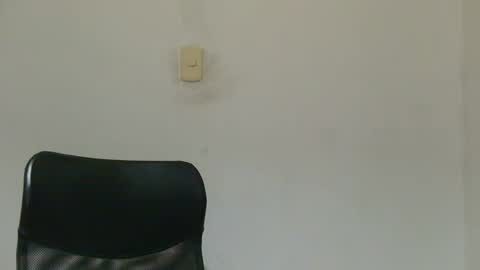 Snapshot of cesarex148 chatting on 02/06/25, 02:33 Cesar online show from 02/06/25, 02:33