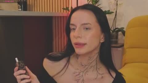 Livia online show from 06/13/26, 12:08