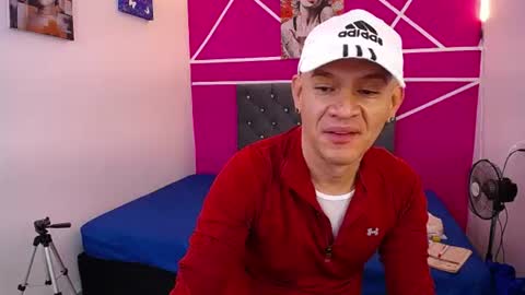 Cesirry online show from 07/22/26, 12:41