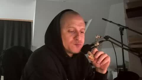 ceszinho999 online show from 12/17/25, 06:52