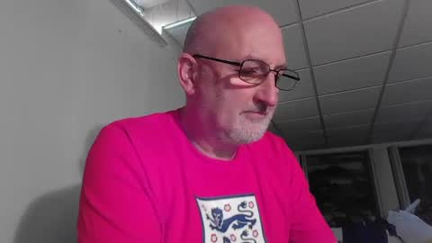 Snapshot of cfnm0968 chatting on 10/22/25, 07:46 cfnm0968 online show from 10/22/25, 07:46