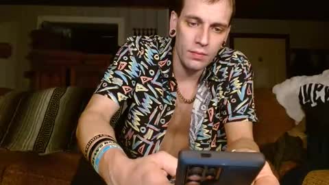 Snapshot of cguffey2284 chatting on 12/30/24, 07:15 cguffey2284 online show from 12/30/24, 07:15