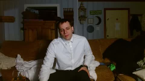 Snapshot of cguffey2284 chatting on 01/04/25, 05:27 cguffey2284 online show from 01/04/25, 05:27