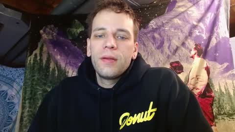 Snapshot of cguffey2284 chatting on 01/18/25, 02:23 cguffey2284 online show from 01/18/25, 02:23