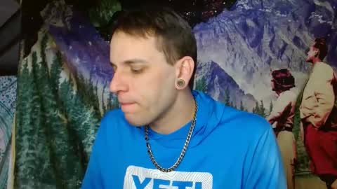 Snapshot of cguffey2284 chatting on 01/19/25, 08:09 cguffey2284 online show from 01/19/25, 08:09