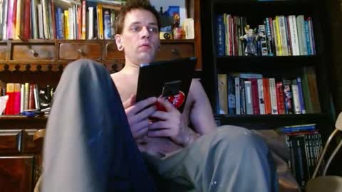 Snapshot of cguffey2284 chatting on 02/13/25, 02:56 cguffey2284 online show from 02/13/25, 02:56