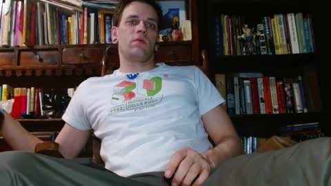 Snapshot of cguffey2284 chatting on 02/13/25, 05:58 cguffey2284 online show from 02/13/25, 05:58