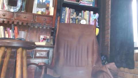 Snapshot of cguffey2284 chatting on 02/18/25, 01:00 cguffey2284 online show from 02/18/25, 01:00