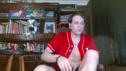 Snapshot of cguffey2284 chatting on 02/21/25, 02:39 cguffey2284 online show from 02/21/25, 02:39