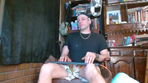 Snapshot of cguffey2284 chatting on 02/25/25, 02:14 cguffey2284 online show from 02/25/25, 02:14