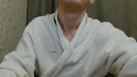 Snapshot of ch1lldril chatting on 12/14/25, 10:14 ch1lldrill online show from 12/14/25, 10:14