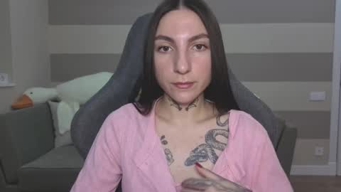 Kate online show from 11/22/25, 07:29