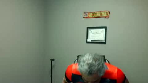 Chuck online show from 06/08/26, 11:32