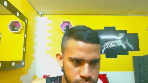 Snapshot of chacorta_ chatting on 04/29/26, 02:43 chacorta_ online show from 04/29/26, 02:43