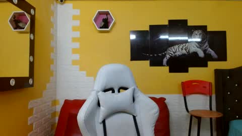 Snapshot of chacorta_ chatting on 05/22/26, 04:56 chacorta_ online show from 05/22/26, 04:56