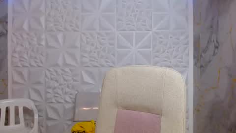 Snapshot of chacorta_ chatting on 06/11/26, 01:42 chacorta_ online show from 06/11/26, 01:42