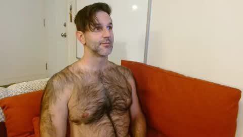 Snapshot of chadbacca chatting on 11/04/25, 04:44 Chadbacca online show from 11/04/25, 04:44