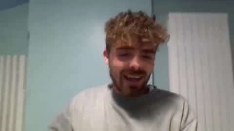 Snapshot of chambrss chatting on 10/26/25, 03:45 chambrss online show from 10/26/25, 03:45