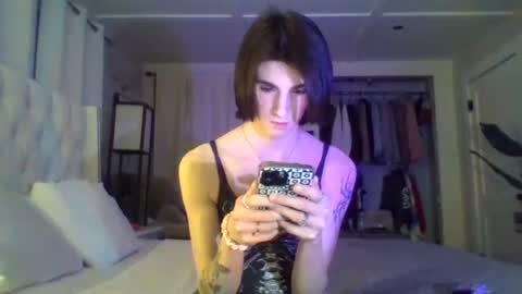 chanel2002 online show from 03/08/25, 01:39