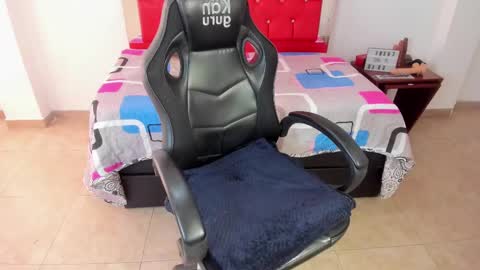          online show from 02/24/25, 06:58